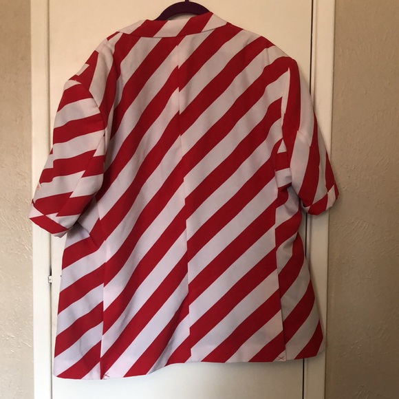 Red and white men’s jacket - Picture 4 of 4